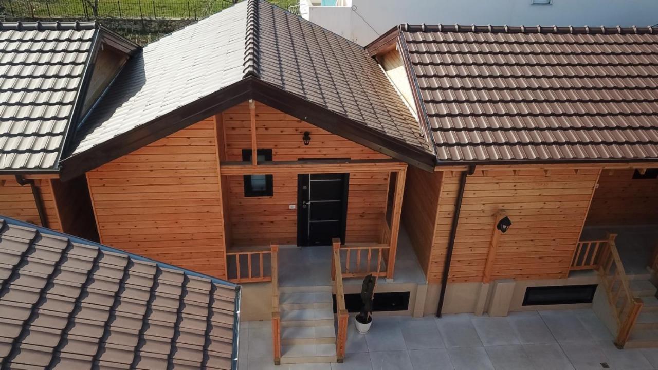 Hotel Bujtina Siar Pogradec Exteriér fotografie
