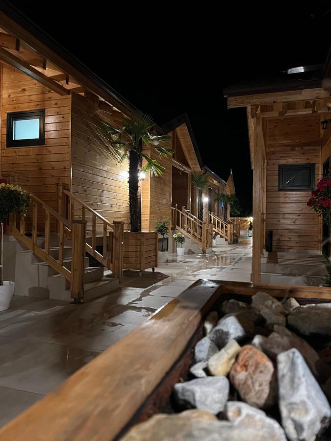Hotel Bujtina Siar Pogradec Exteriér fotografie