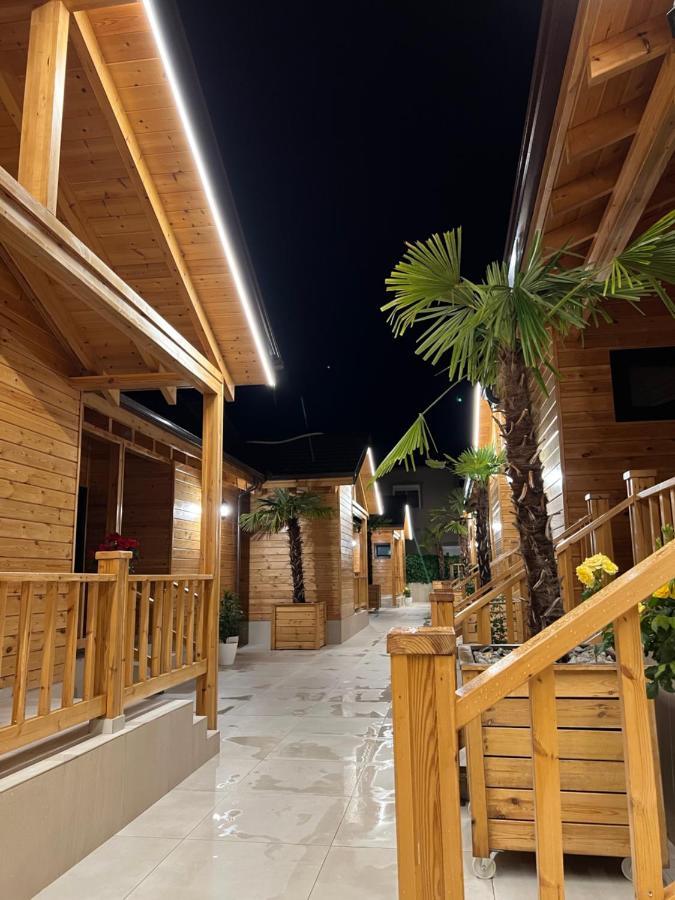 Hotel Bujtina Siar Pogradec Exteriér fotografie