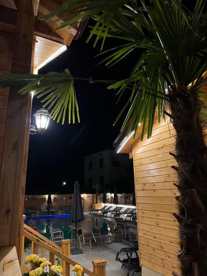 Hotel Bujtina Siar Pogradec Exteriér fotografie
