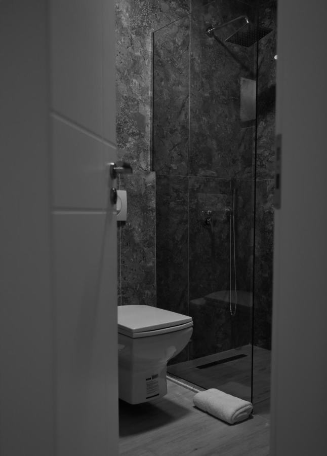 Hotel Bujtina Siar Pogradec Exteriér fotografie