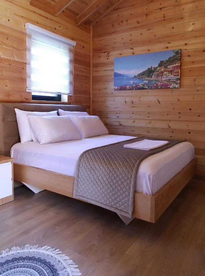 Hotel Bujtina Siar Pogradec Exteriér fotografie
